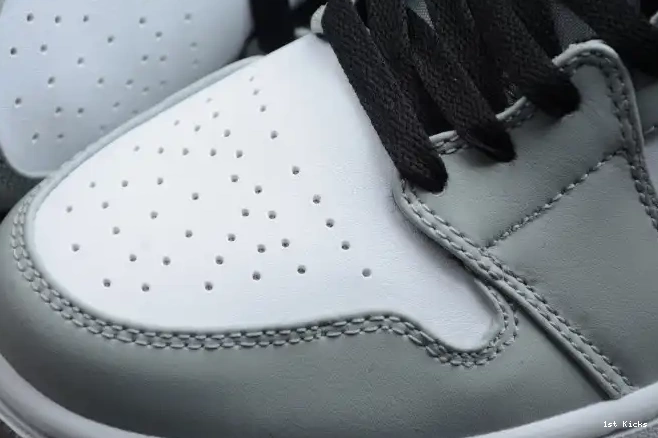 1st Kicks Light Jordan 1 AIR Grey Smoke 554724-092 Mid 0625